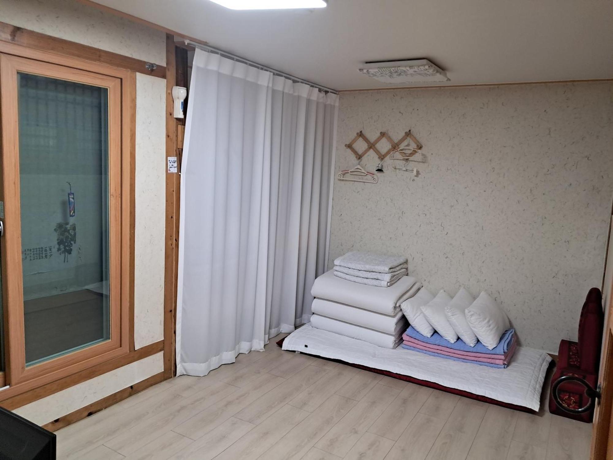 Hanok Guesthouse Nuha Seoul Exterior foto